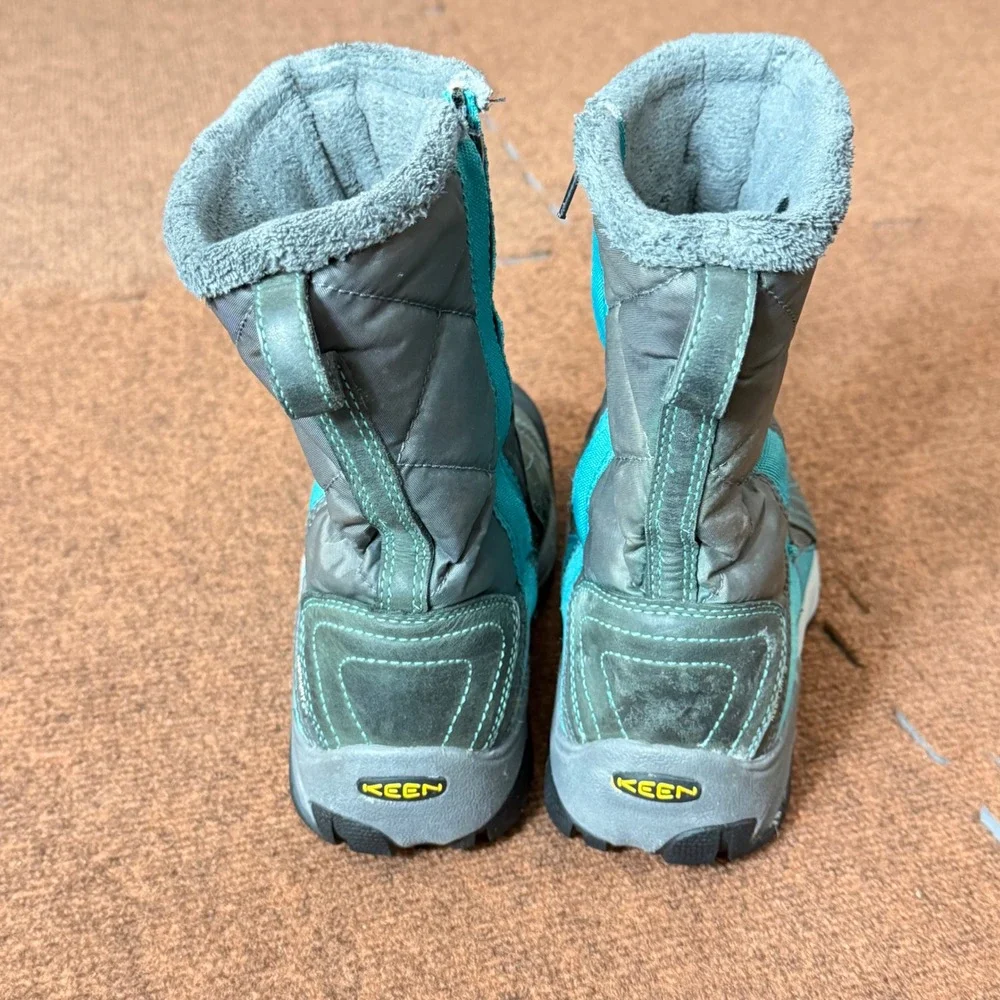 KEEN Dry Waterproof Winter Boots Womens 8 Grey Teal Quilted Insulated 5278-D‎ A+